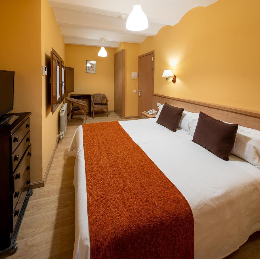 Hotel Ripoll Sant Hilari Sacalm Ngoại thất bức ảnh